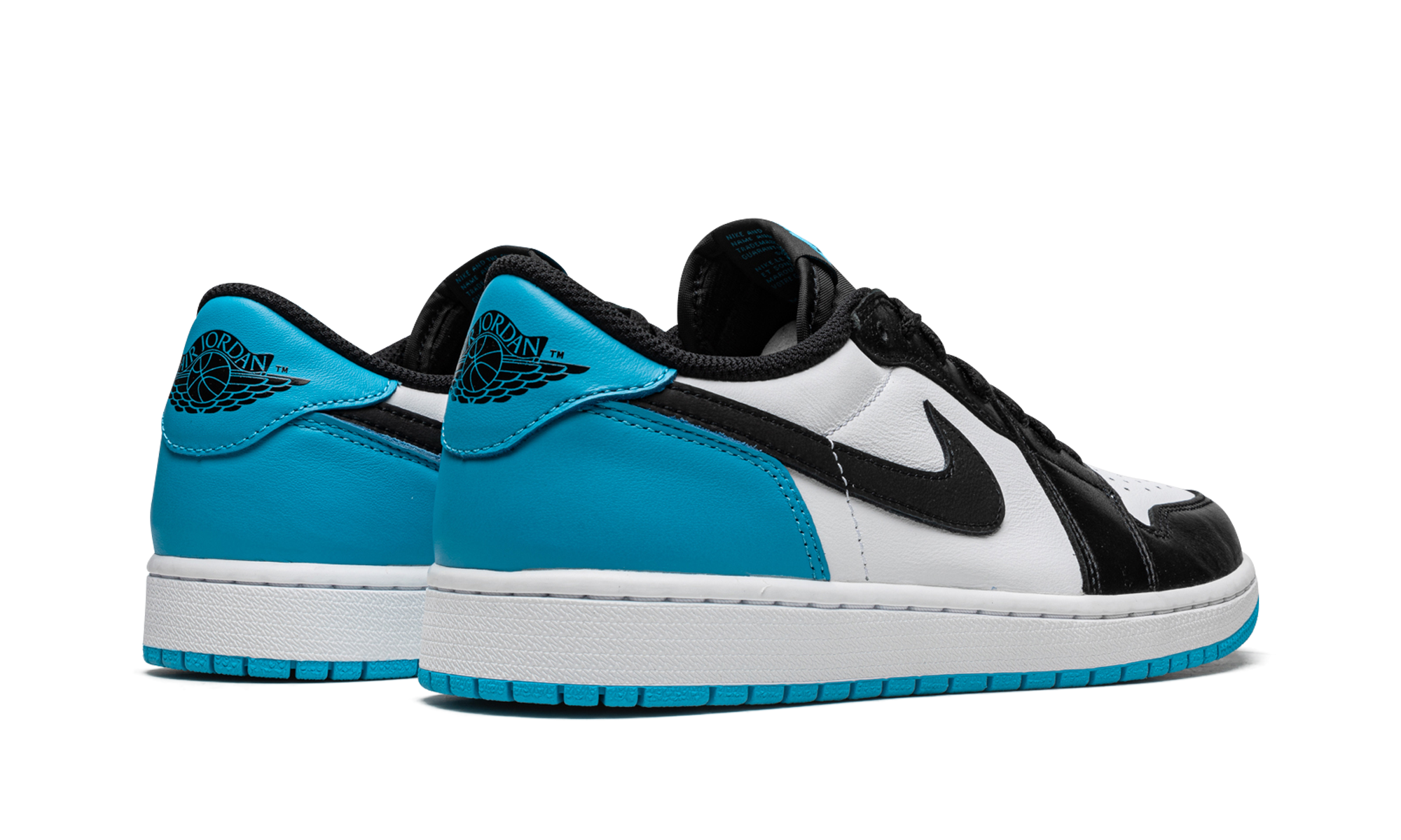 Air Jordan 1 Low OG UNC CZ0790 104