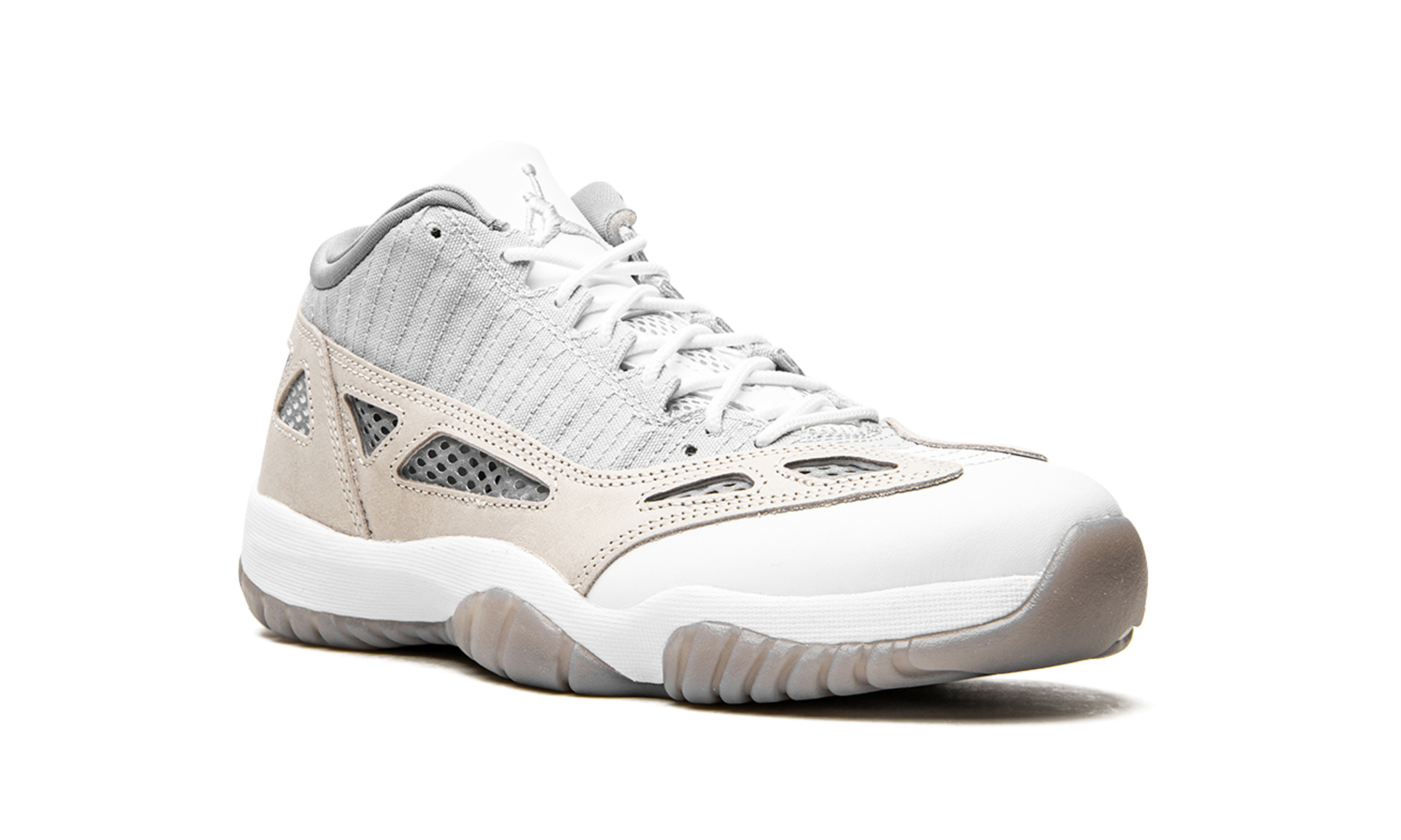 Air Jordan 11 Retro Low IE 'Light Orewood Brown' 919712 102