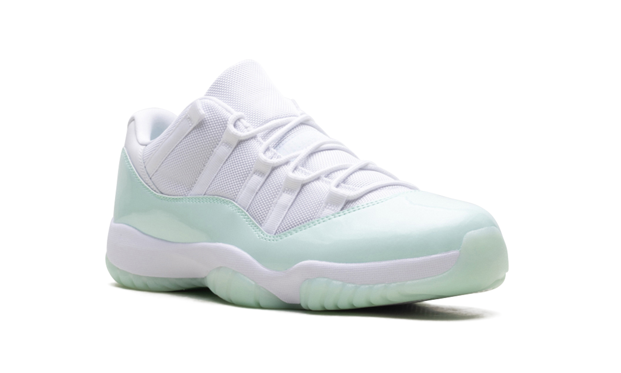 Air Jordan 11 Low WMNS Igloo AH7860 103