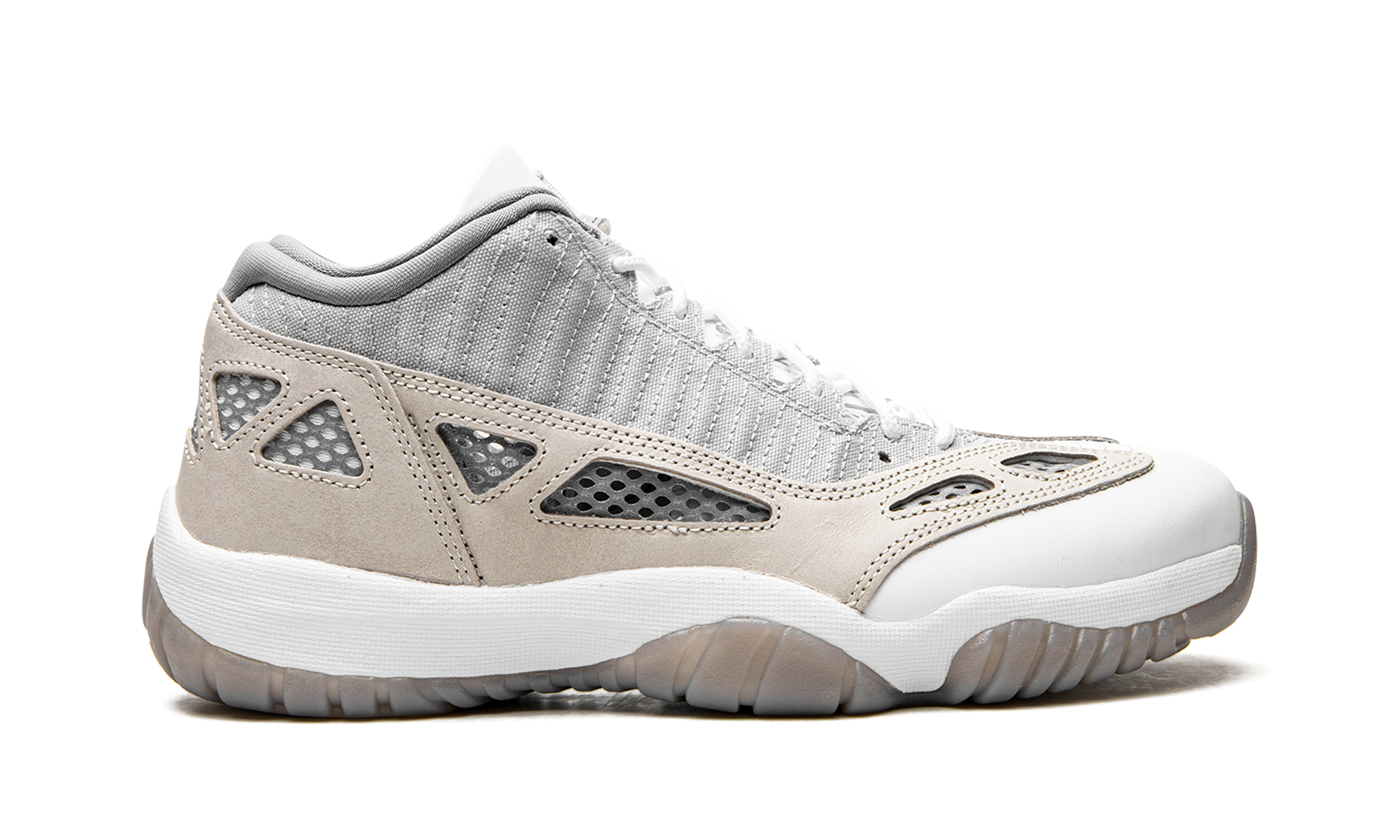 Air Jordan 11 Retro Low IE 'Light Orewood Brown' 919712 102
