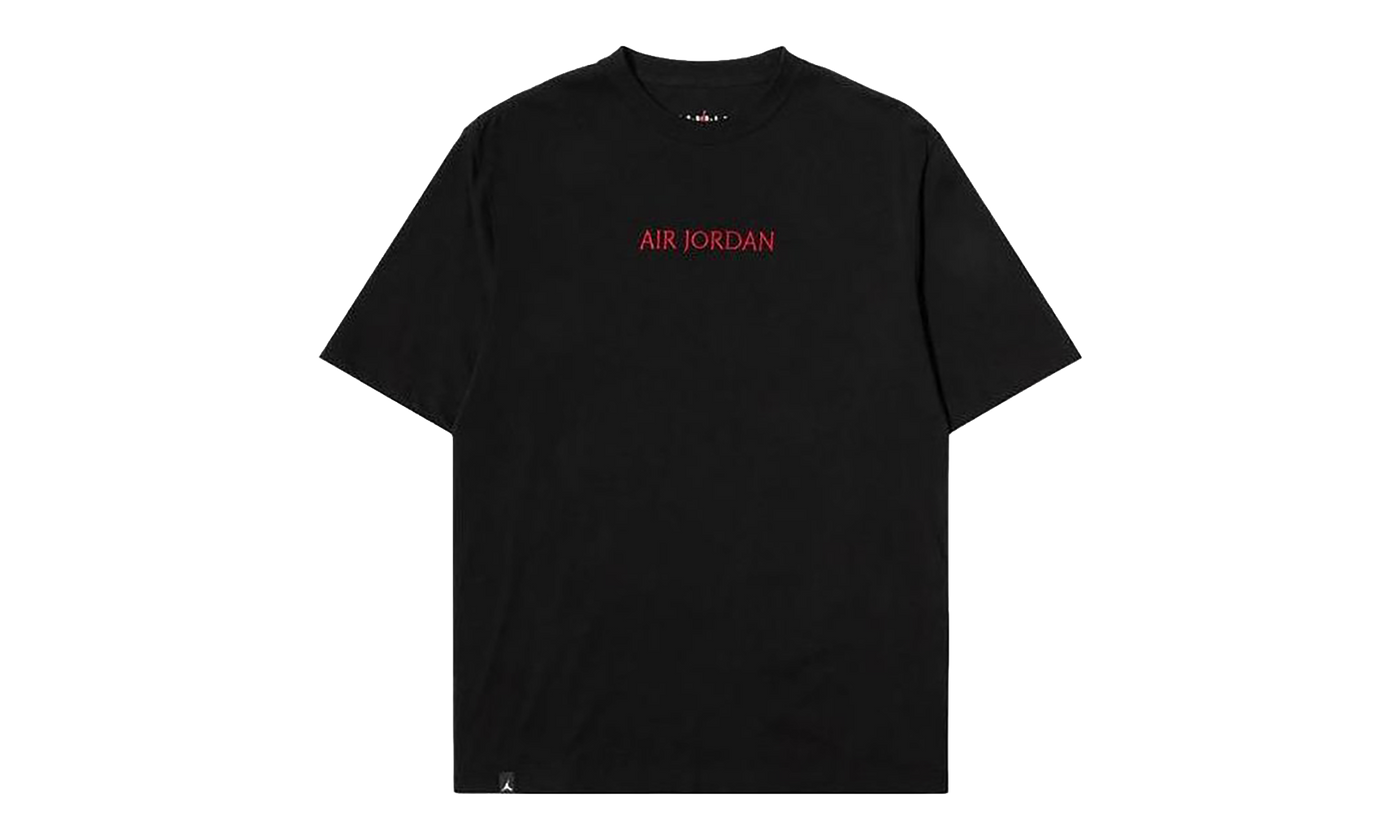 Air Jordan Essential Tee Black / Red DO6098 010