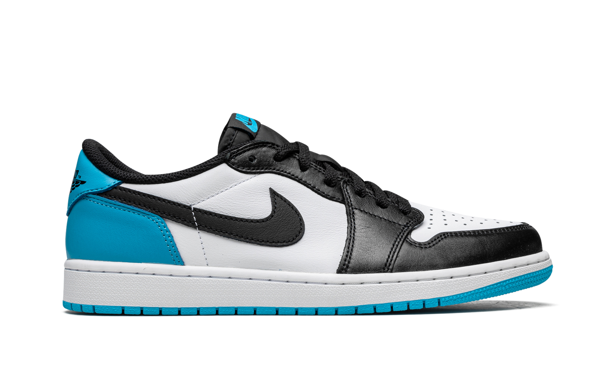Air Jordan 1 Low OG UNC CZ0790 104