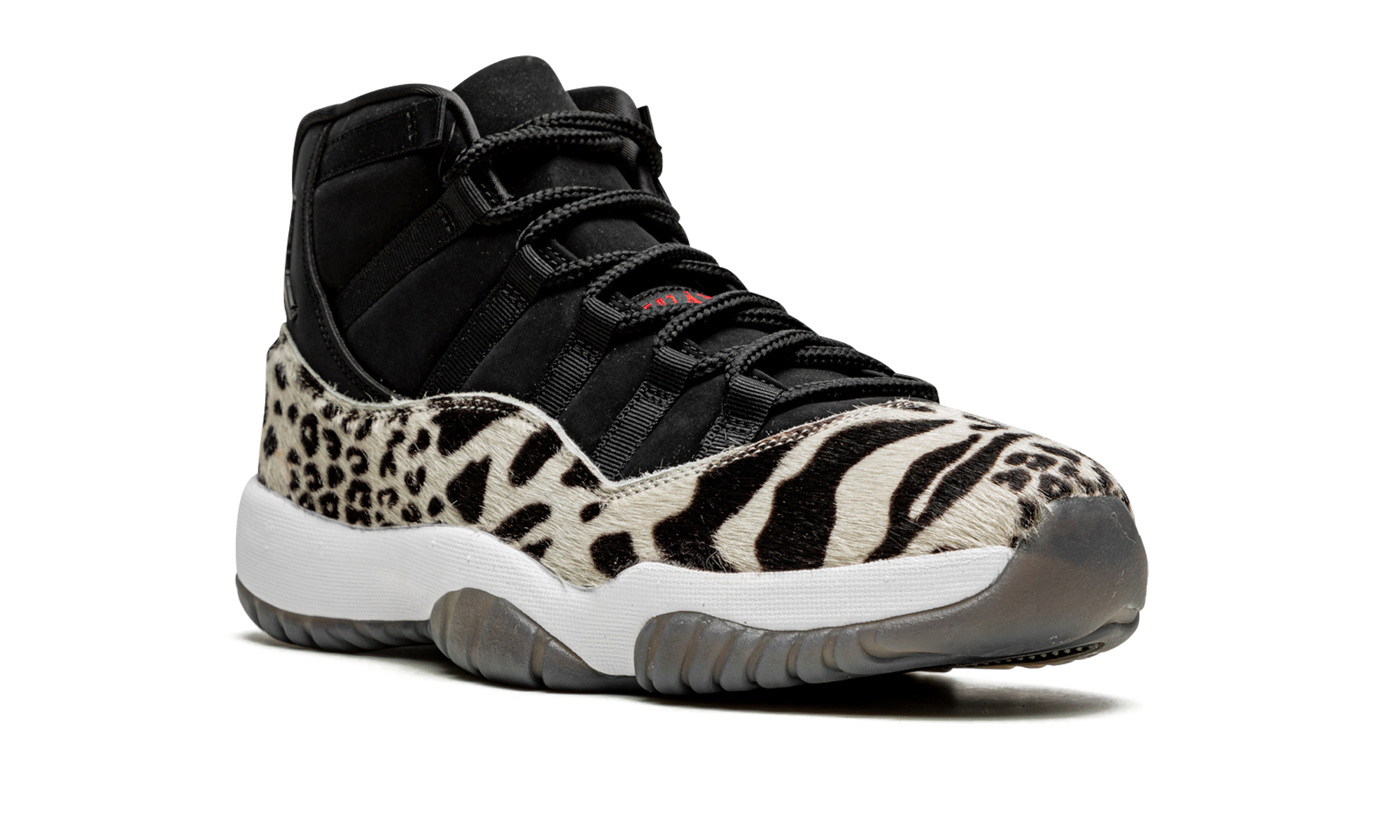 AIR JORDAN 11 WMNS Animal Instinct AR0715 010
