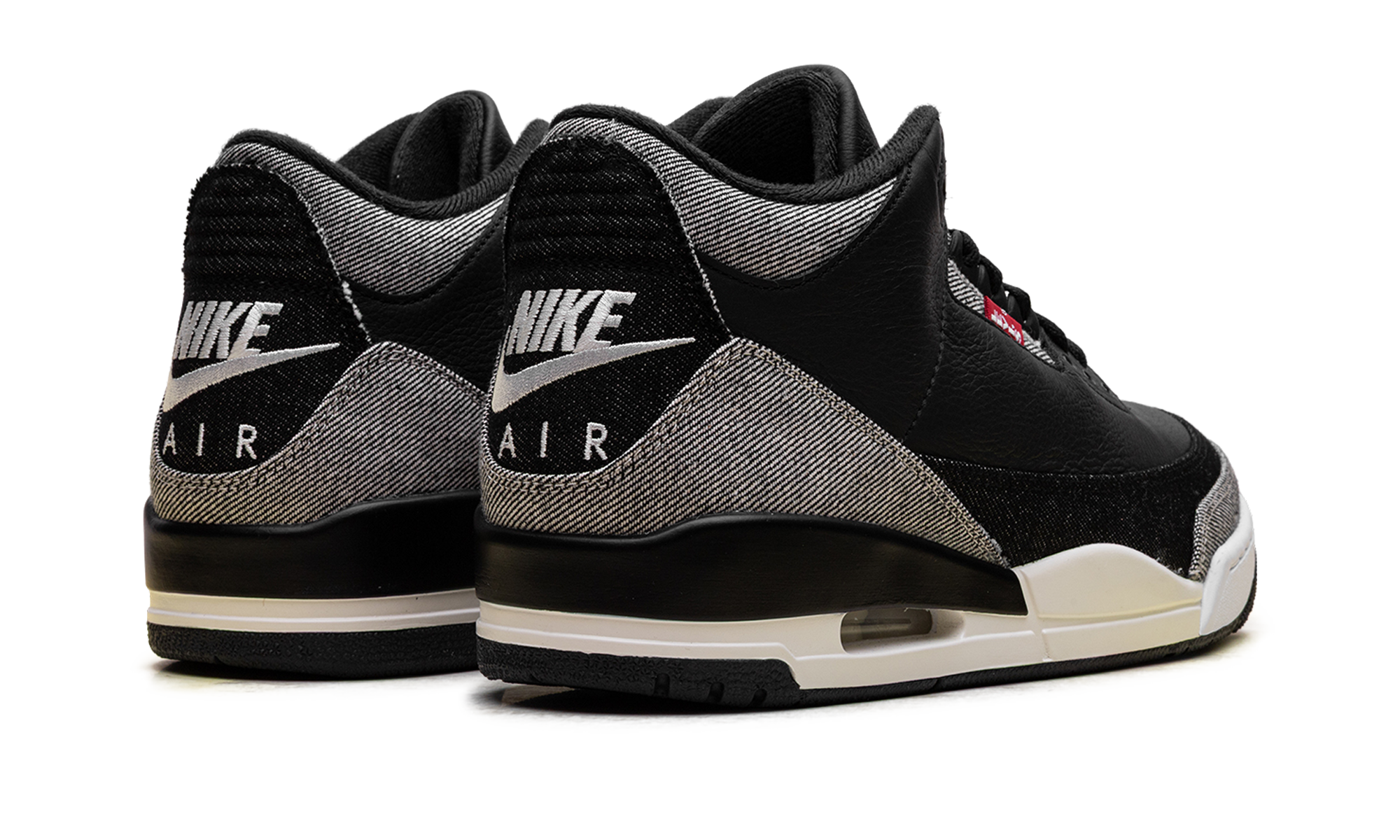 Air Jordan 3 Levi's - Black Denim IR0914 400