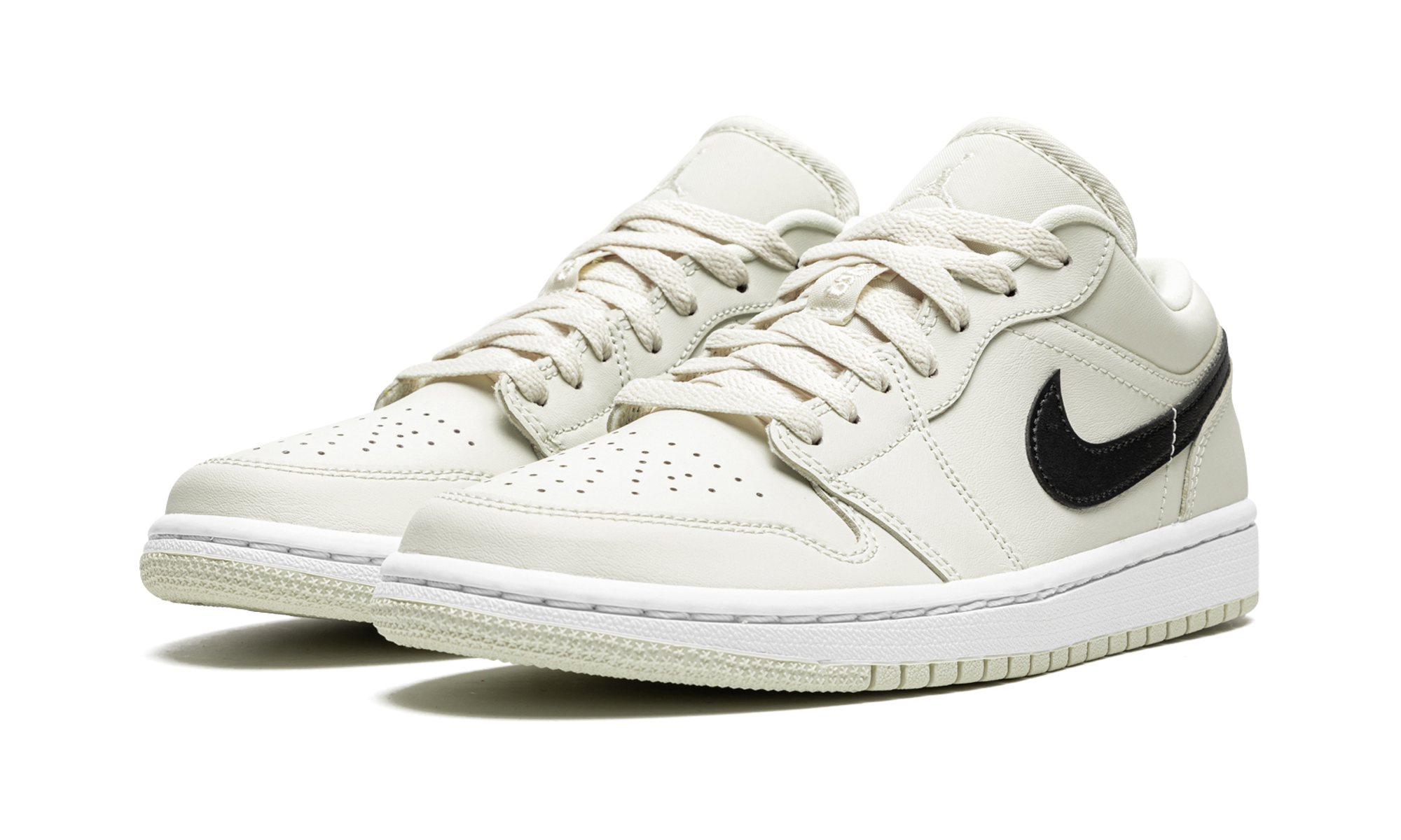 AIR JORDAN 1 LO WMNS Coconut Milk DC0774 121