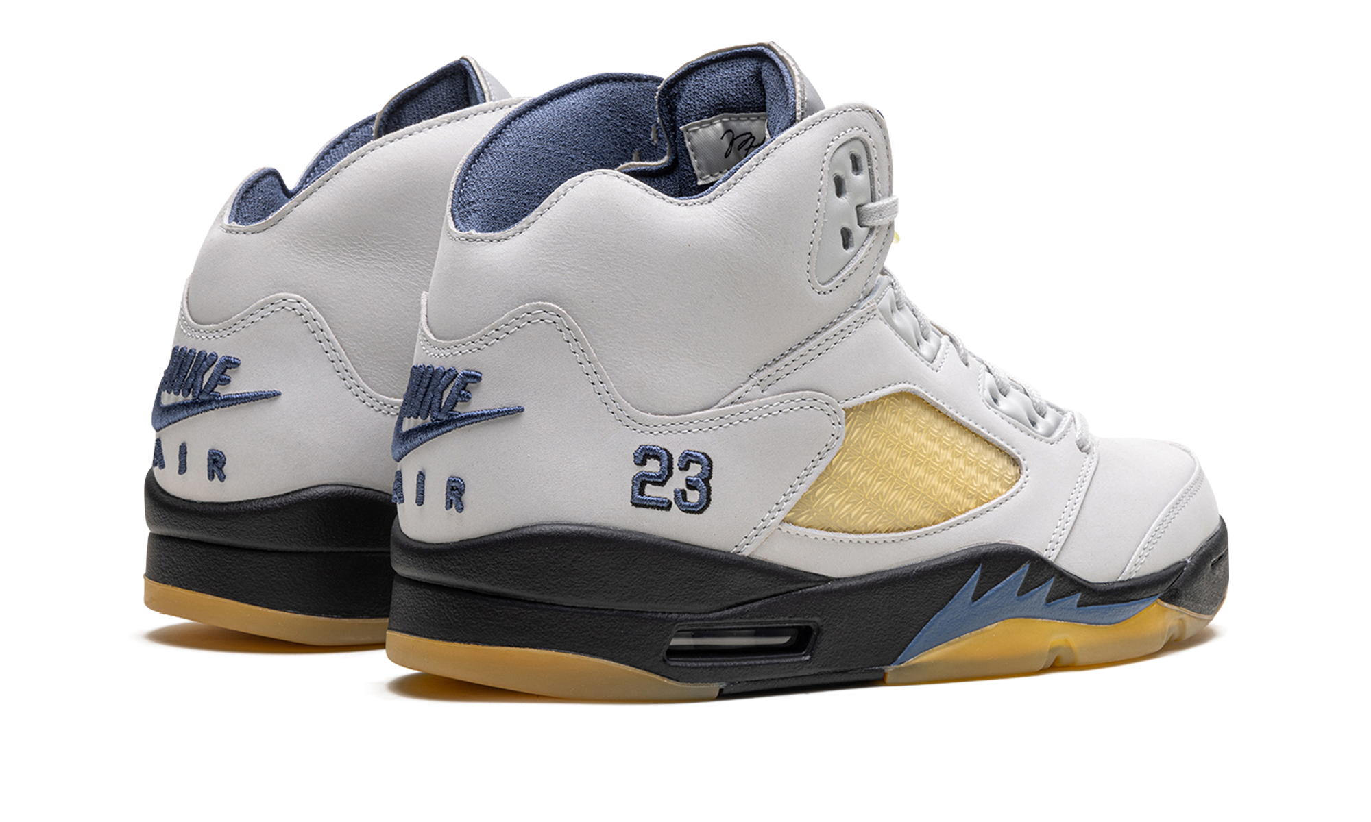AIR JORDAN 5 WMNS A Ma Maniére - Diffused Blue FZ5758 004