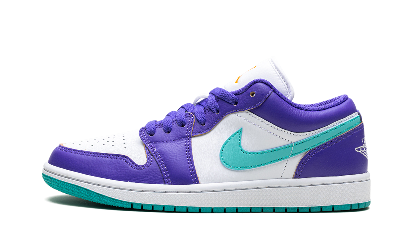 Air Jordan 1 Low Hornets HJ9013 550